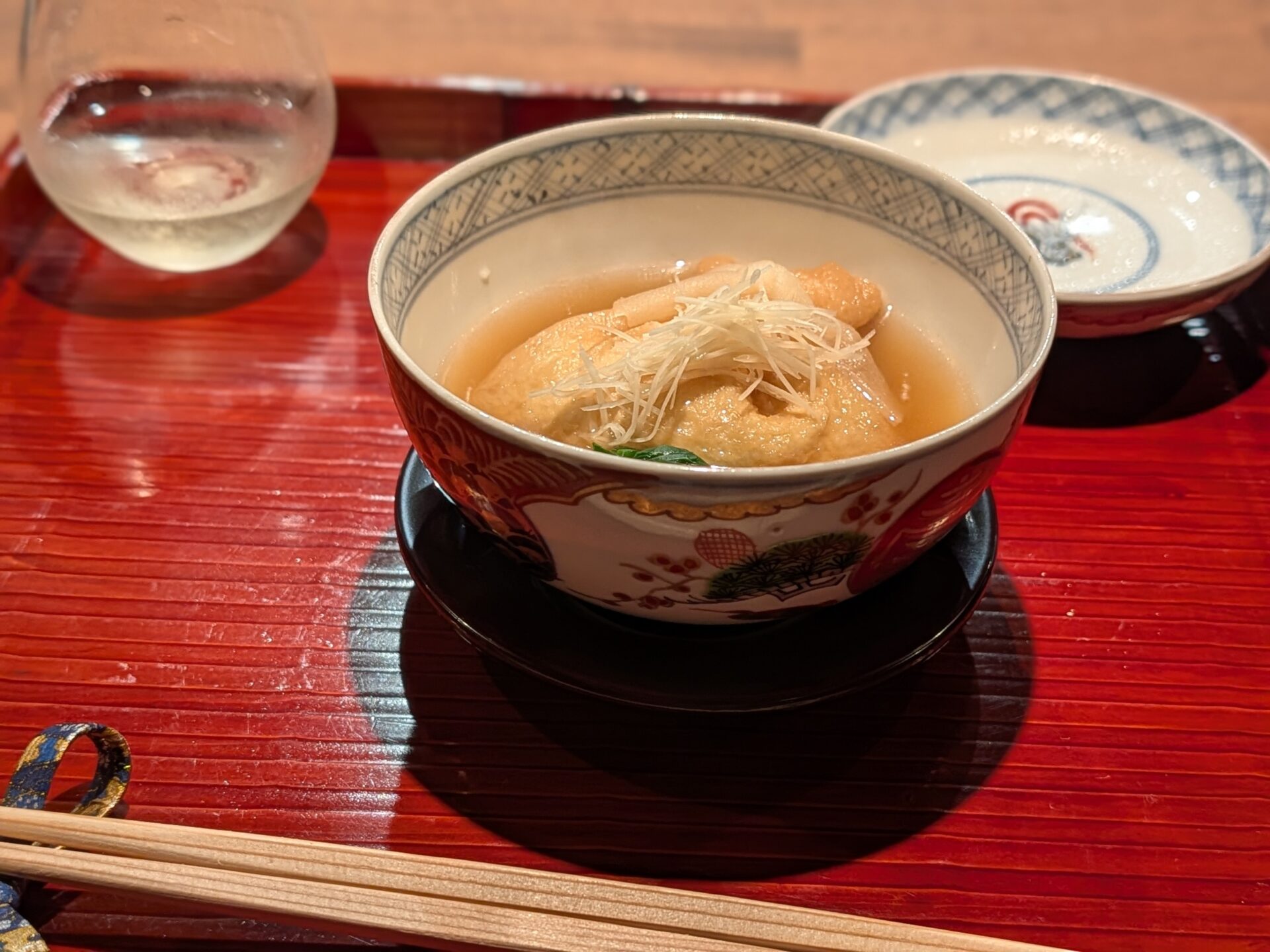 とかく